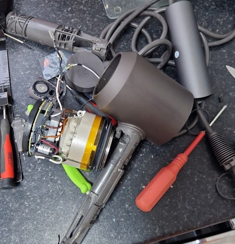 Dyson supersonic hair dryer - supersonic,